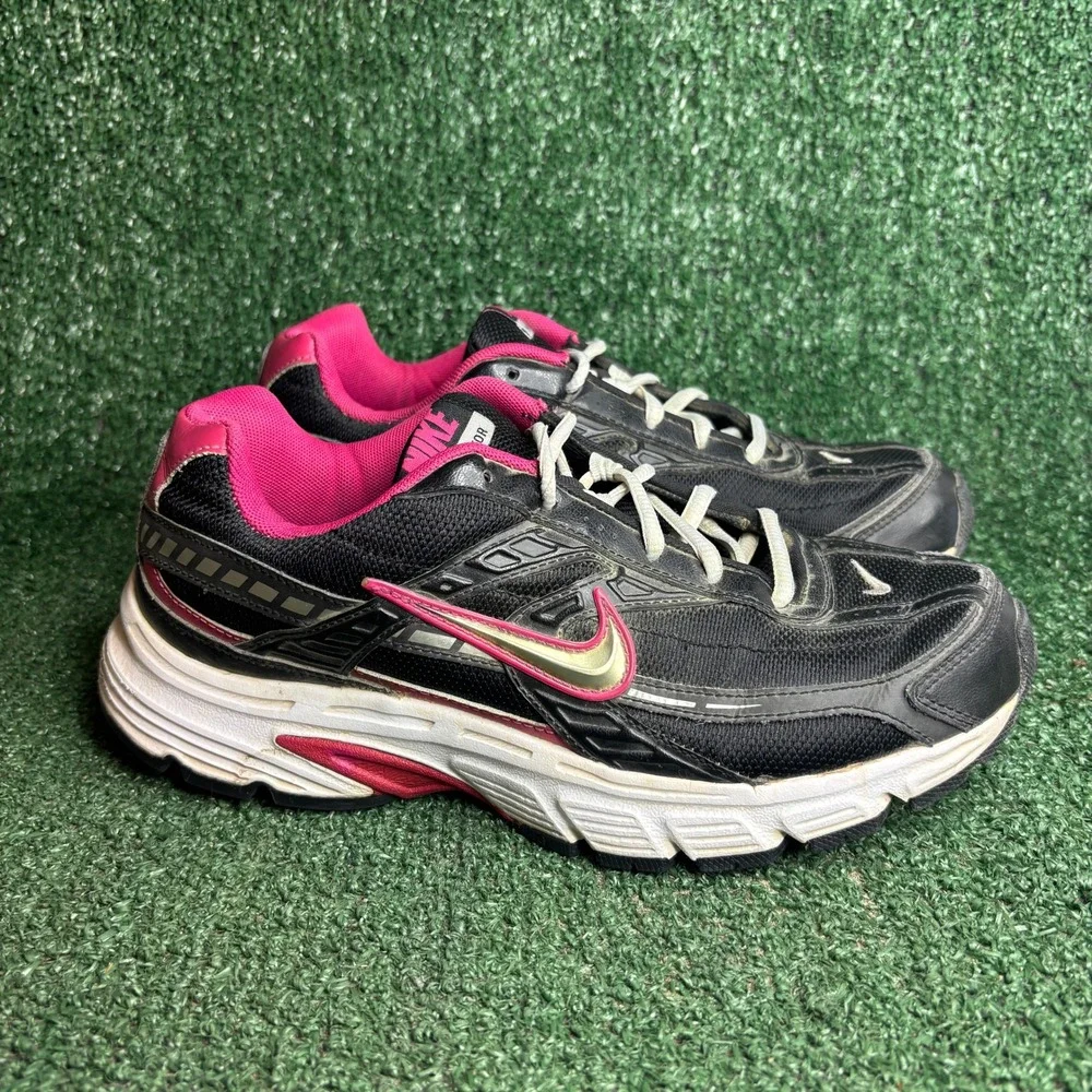 Nike Initiator Running Sneakers Black Metallic Silver Voltage Cherry Womens 8.5